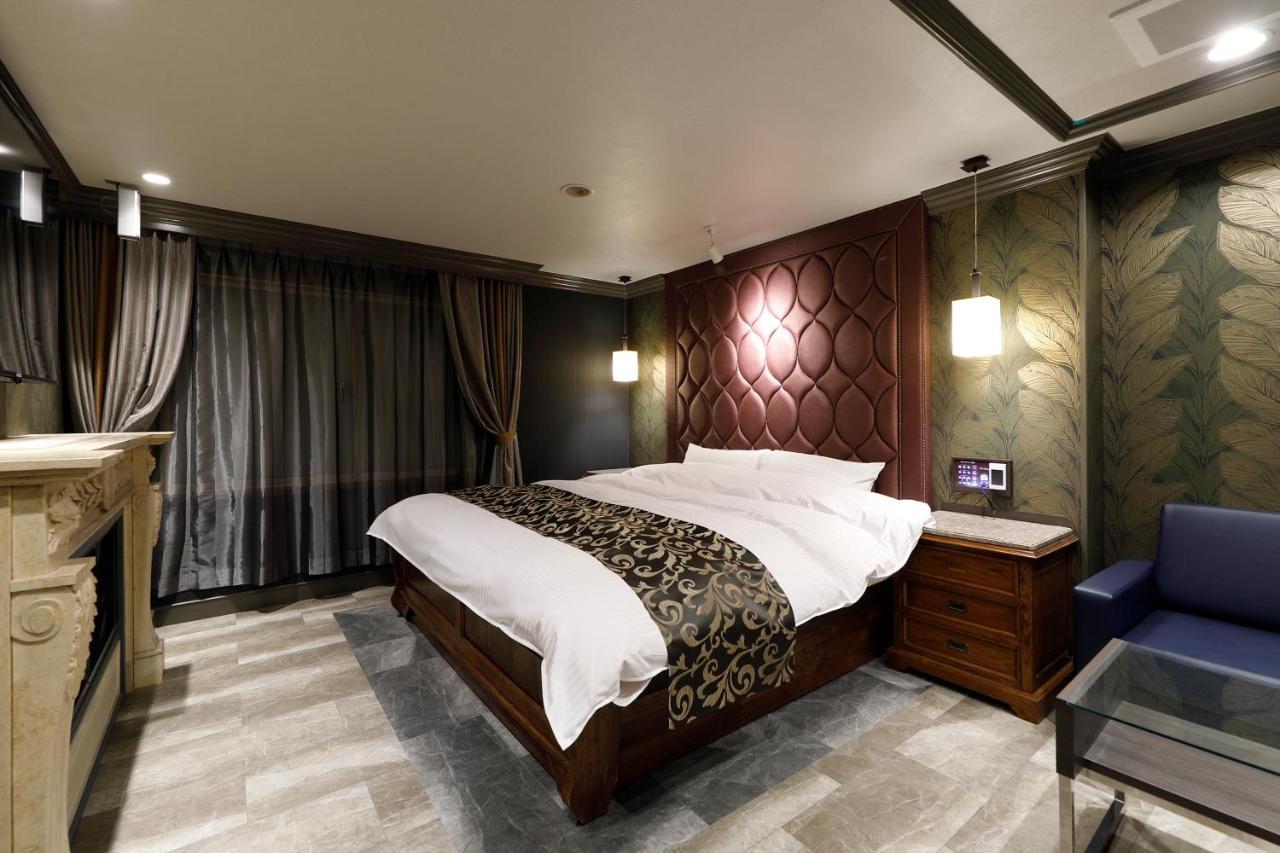 ホテルバースデーきよす店 Hotel Birthday Kiyosu ภายนอก รูปภาพ