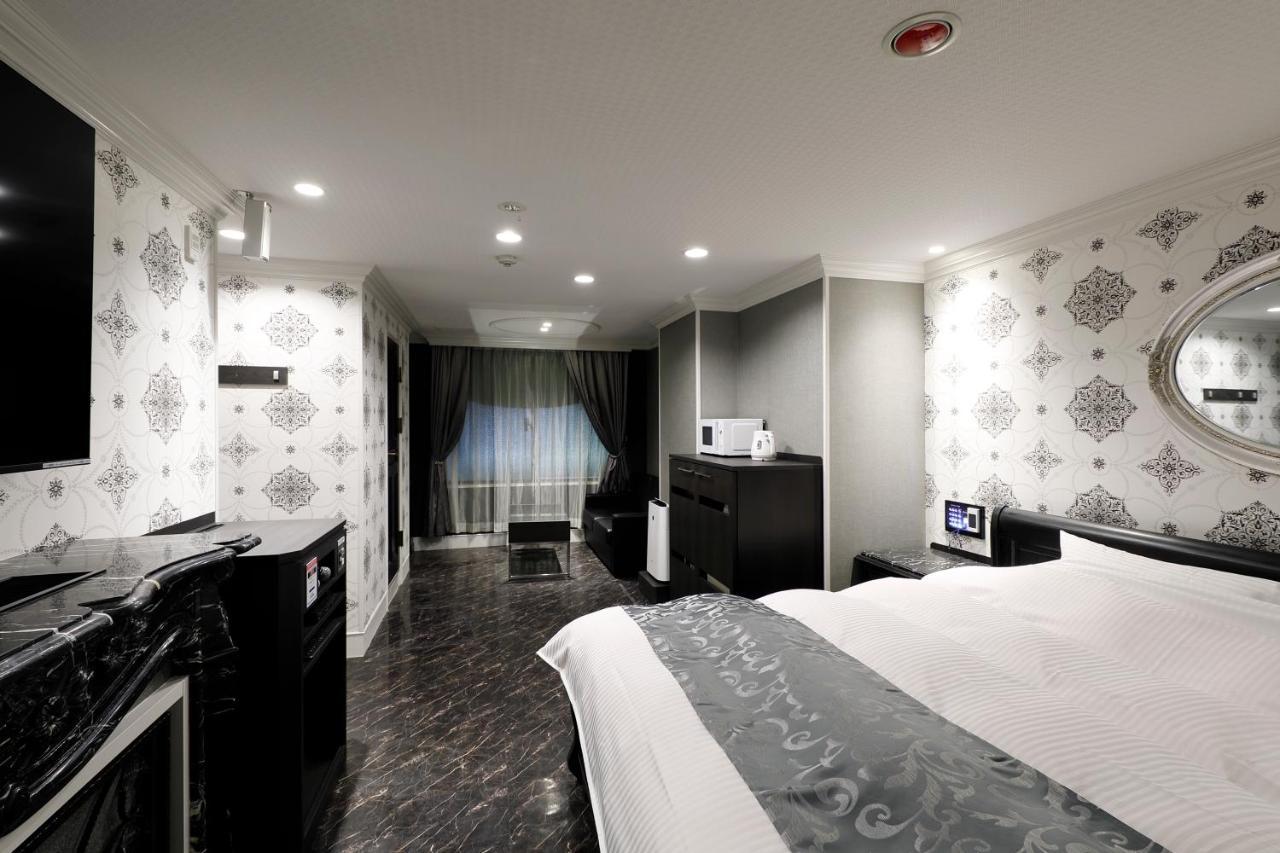 ホテルバースデーきよす店 Hotel Birthday Kiyosu ภายนอก รูปภาพ